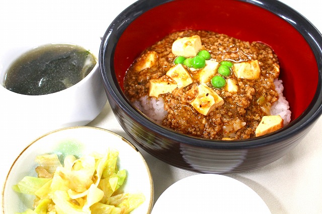 麻婆丼