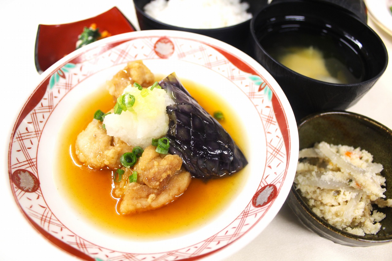 鶏肉と茄子の揚げ浸し