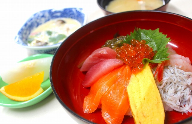 フェア食「海鮮丼」