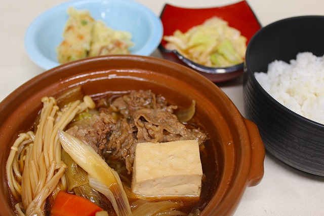 牛肉のすき焼き風煮