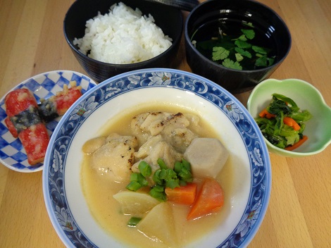 鶏肉と里芋の白みそ煮